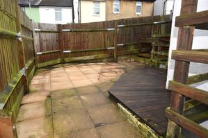 Courtyard Garden- click for photo gallery